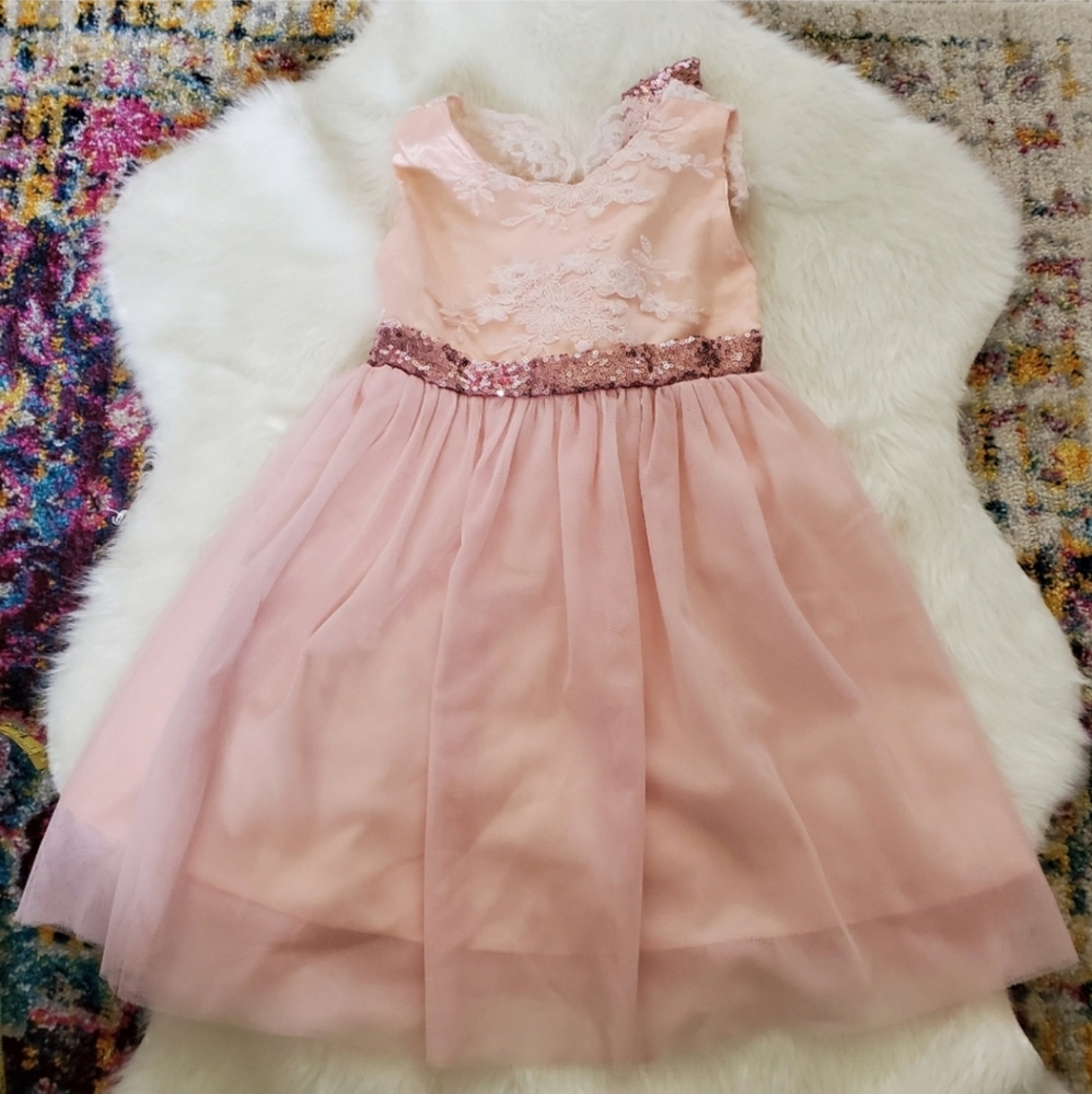 Lace top and back sequins pink dress 2T